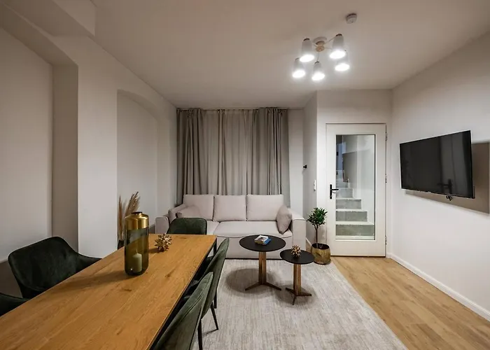 Spacious In Mitte- Feel The Citycenter Lägenhet Berlin