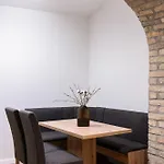 Spacious In Mitte- Feel The Citycenter 公寓