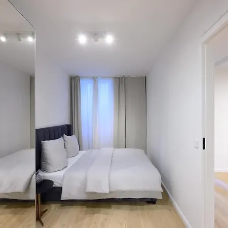 Spacious In Mitte- Feel The Citycenter 아파트 *